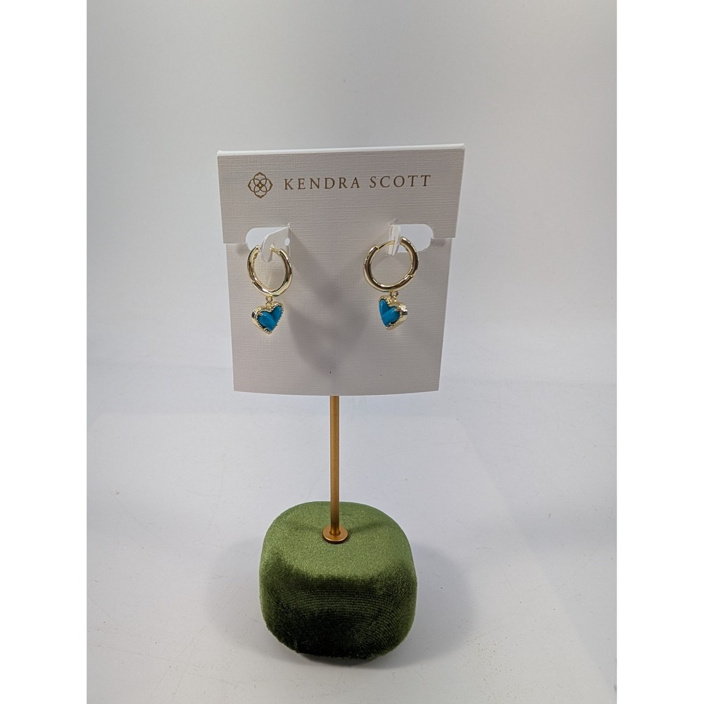 Kendra Scott Ari Heart Huggie Hoop Earrings Gold Tone Teal Blue Heart - NEW - Picture 2 of 3